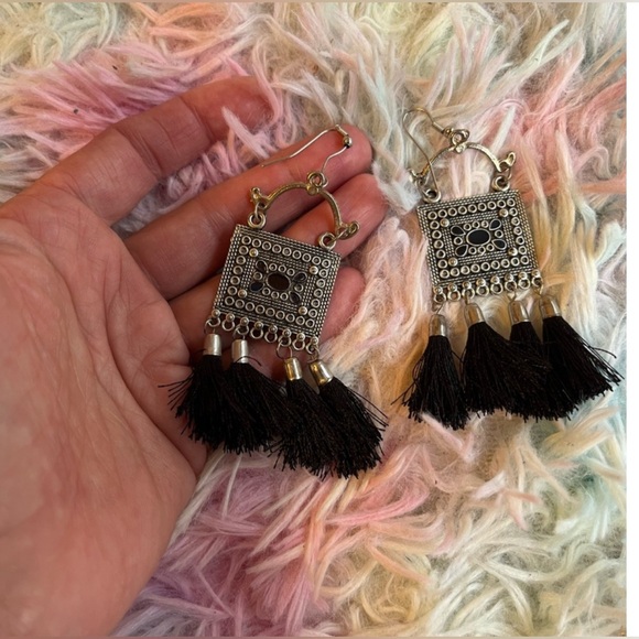 Boho Black Tassel Earrings with box and dust bag - Picture 6 of 7